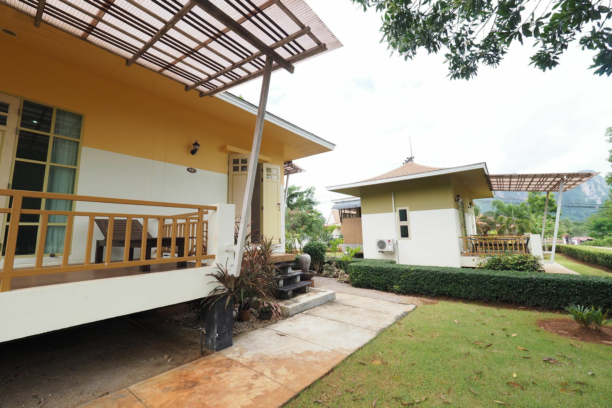 N.T. Home Ban Thung  Exteriör bild